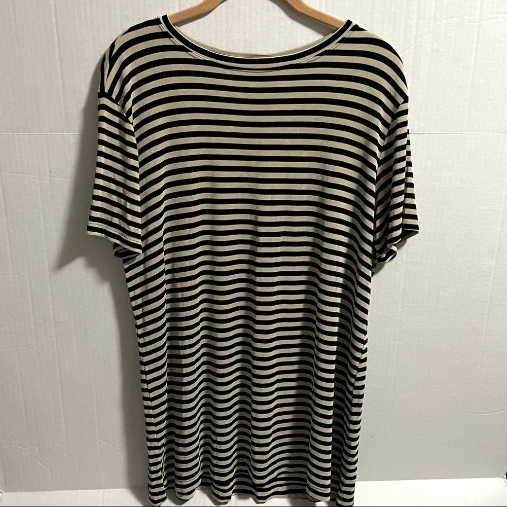 Private Editions by Chicos slinky knit top Size 2